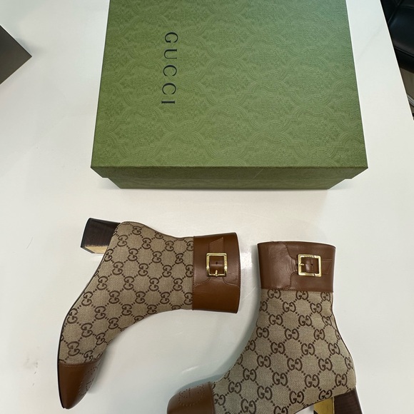 GUCCI Ellis GG Monogram Supreme Canvas & Leather Ankle Boots Brown - Picture 6 of 6